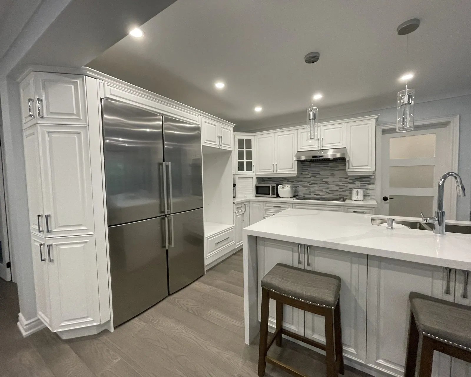 After — glazed cream sprayed OC-65, quartz and mosaic kept — Millcroft, Burlington