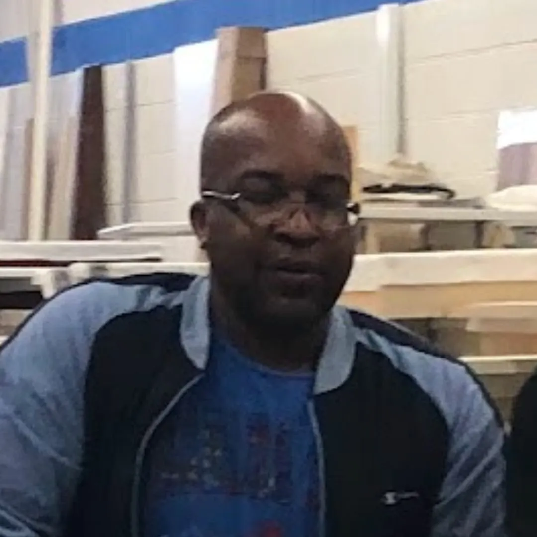 Robert, Installer